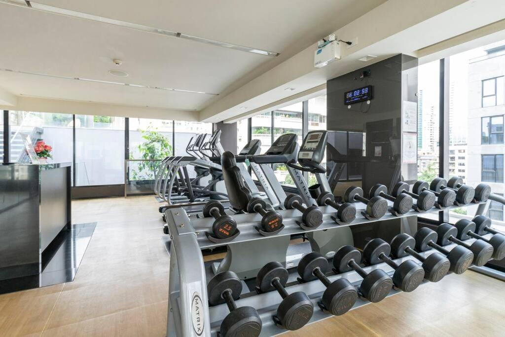 בנגקוק Stylish 1 Bedroom, Nice Pool,Bts Asok, Sukhumvit מראה חיצוני תמונה
