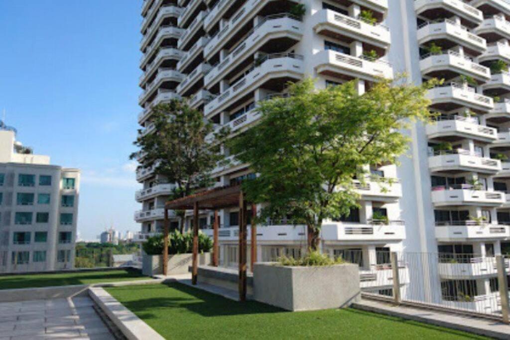 בנגקוק Stylish 1 Bedroom, Nice Pool,Bts Asok, Sukhumvit מראה חיצוני תמונה